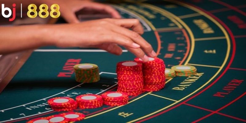 Hướng Dẫn Cách Chơi Baccarat Trực Tuyến Tại Bj888 Baccarat trực tuyến là một trong những game đánh bài phổ biến